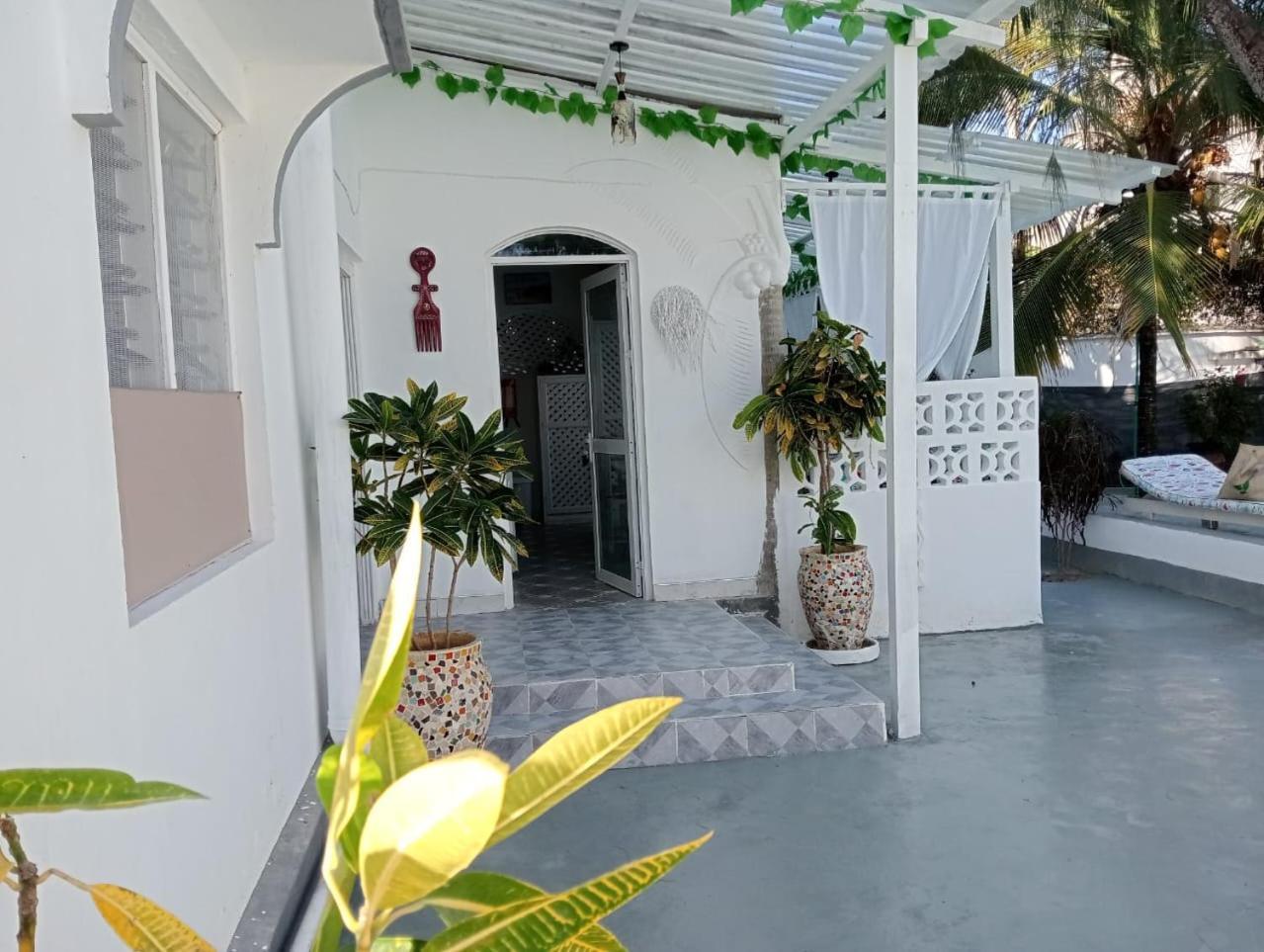Nyumba Tulivu Lejlighed Watamu Eksteriør billede